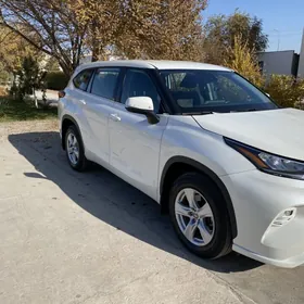 Toyota Highlander 2020