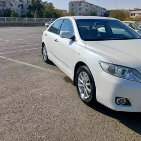 Toyota Camry 2010