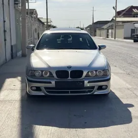 BMW E39 2001