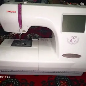 JANOME  Yaka dokaýan masyn