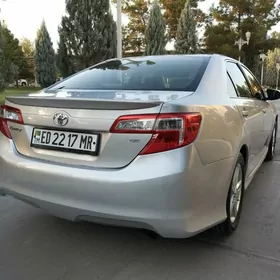 Toyota Camry 2012
