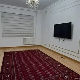 Mir 7/2.  3  komnot  kwadrat