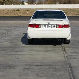 Toyota Camry 1999