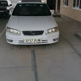 Toyota Camry 2000
