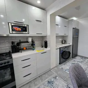 ☆ 9-mikr 2-komnat 2-etaz ☆