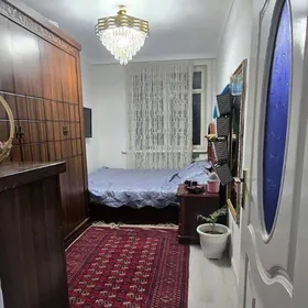 Возле 12 школы (2 ком)