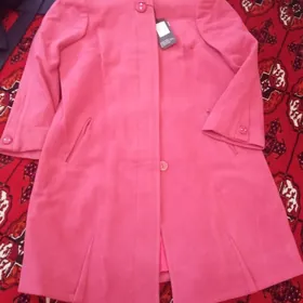 новое пальто 36,38,40