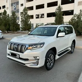 Toyota Land Cruiser Prado 2023