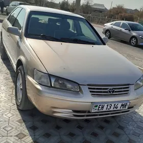 Toyota Camry 1999