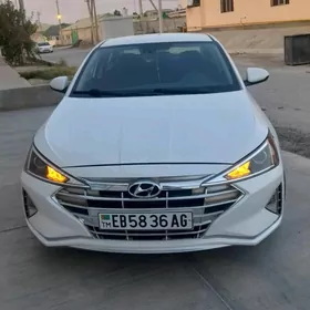 Hyundai Elantra 2020