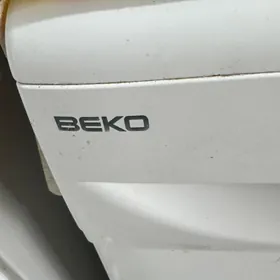 Машинка стиральная