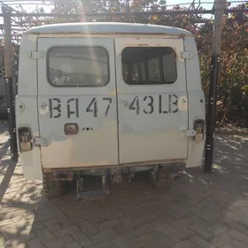 UAZ Profi 2000