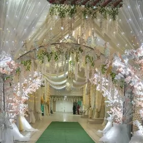 Dj. Diktor (tamada). Bezeg.Gül