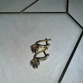 gulak halka, yerewan gyzyl