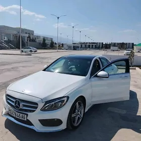 Mercedes-Benz C300 2015