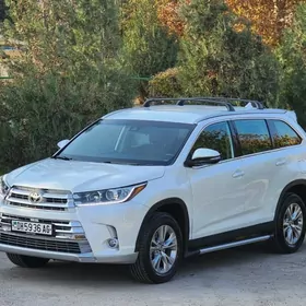 Toyota Highlander 2019