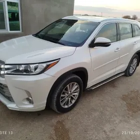 Toyota Highlander 2017
