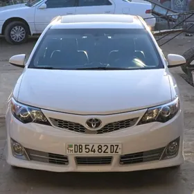 Toyota Camry 2012