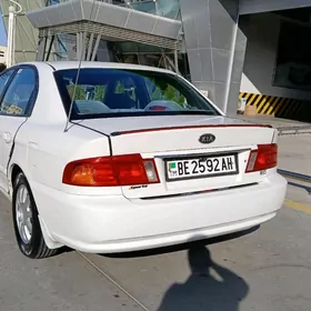 Kia Optima 2001