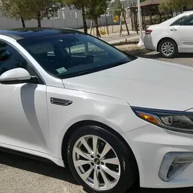 Kia Optima 2019