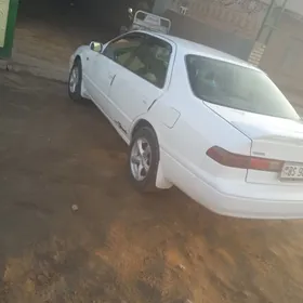 Toyota Camry 1999