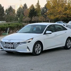 Hyundai Elantra 2021