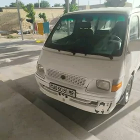 Toyota Hiace 2002