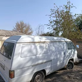 Mitsubishi L300 1992