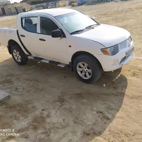 Mitsubishi L200 2007