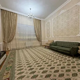 Moskowskaýa elitka 4 komnat