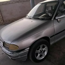 Opel Astra 1992