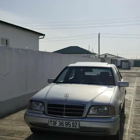 Mercedes-Benz C280 1995