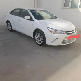 Toyota Camry 2017