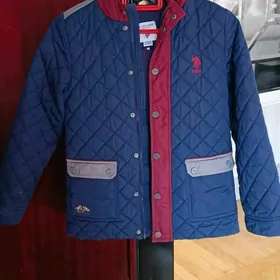 Куртка 8,9лет