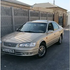 Toyota Camry 2000