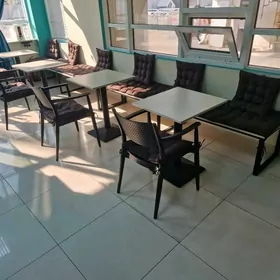 столы сулья скамейки