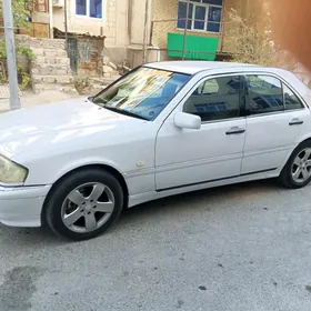 Mercedes-Benz C320 1995
