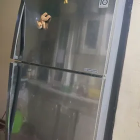 холодильник LG