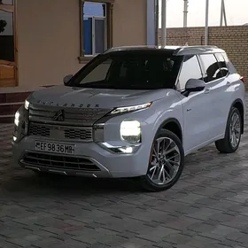 Mitsubishi Outlander 2022