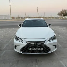 Lexus ES 350 2019