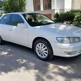 Toyota Camry 1998