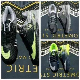 ️Nike️ sarkanoşka