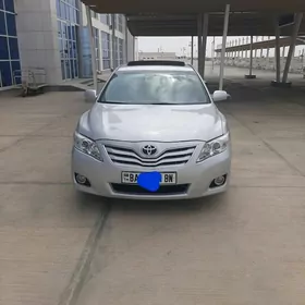 Toyota Camry 2010