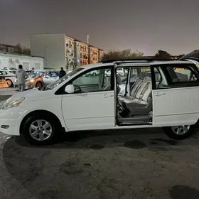 Toyota Sienna 2008