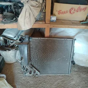 Bmw x3 2005 radiator