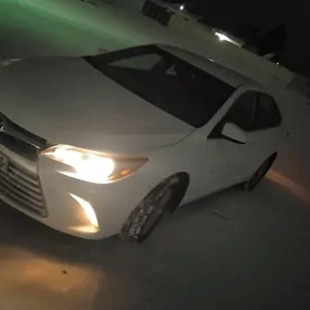 Toyota Camry 2017