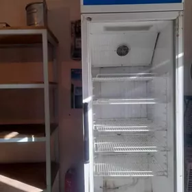 Витрина холодильник