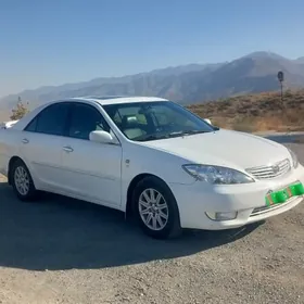 Toyota Camry 2005