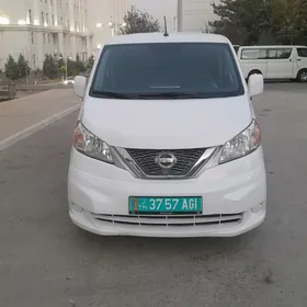 Nissan NV200 2019