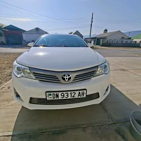 Toyota Camry 2013